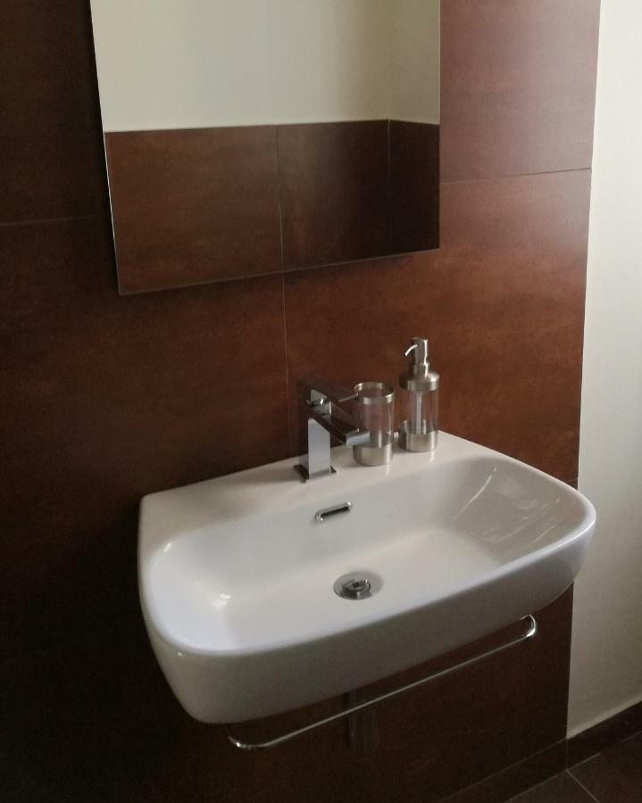 Bloom Rooms Foligno Luaran gambar